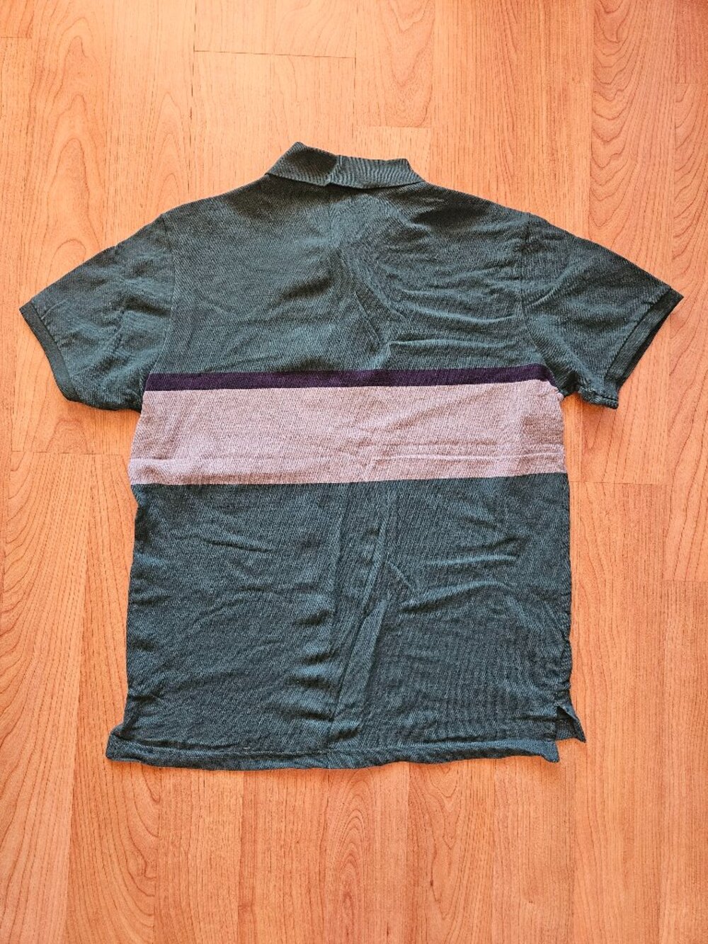 Like new! Green American Eagle polo with gray & Navy stripe - Medium - Picture 3 of 3